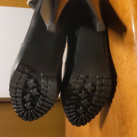 Aldo Seigle black leather and shearling heeled boot - Picture 9 of 16